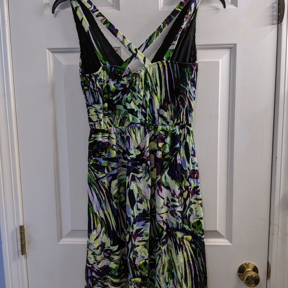 Jungle Style V-neck Cross Strap Dress - Picture 4 of 4